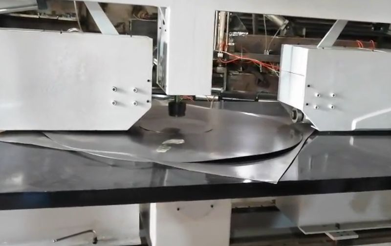 越南定制合作案例，**雙頭剪圓機